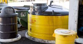 Fluid disposal unit